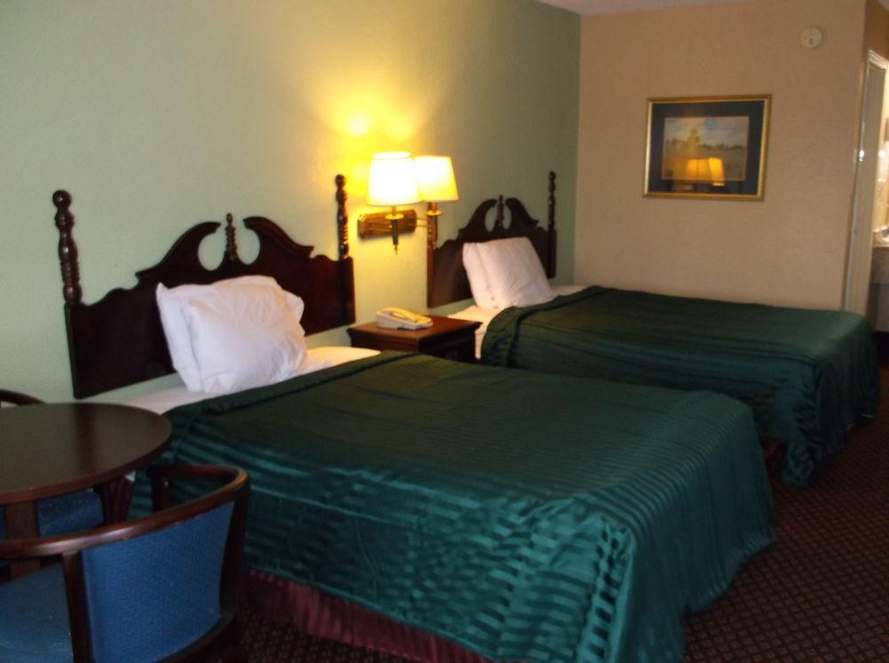 Red Roof Inn Sumter Exterior photo