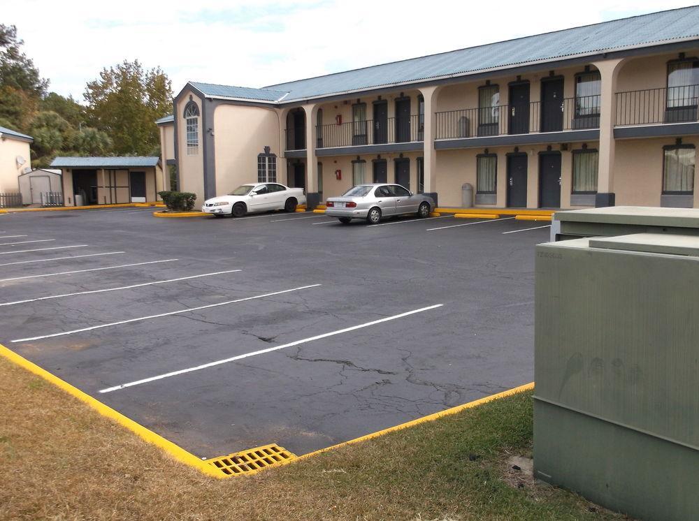 Red Roof Inn Sumter Exterior photo