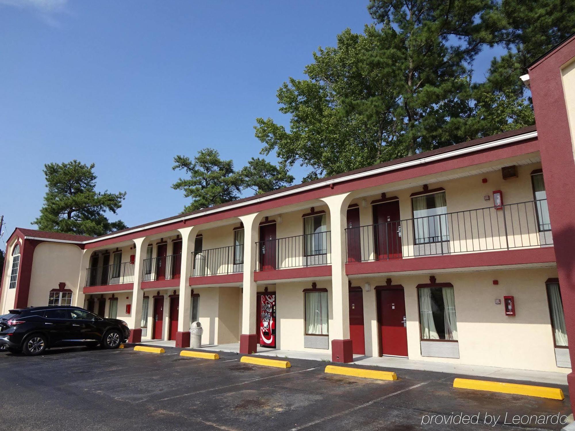 Red Roof Inn Sumter Exterior photo